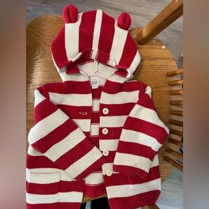 Gap striped hooded sweater baby 12-18 months NWOT